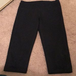 Zella Pants - Zella live in capris Zella Pants - Zella live in capris